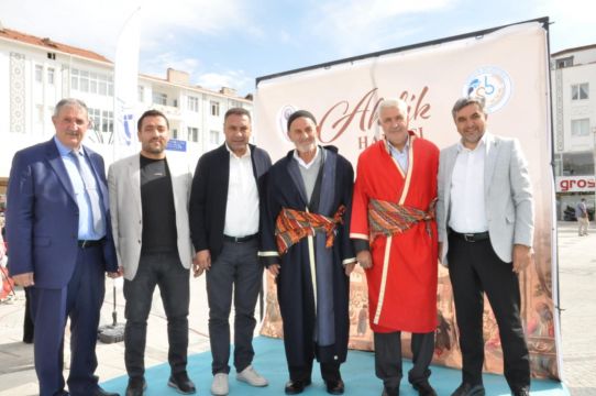 Esnaf ve Sanatkarlar Odası ve Sorgun Belediyesi iş birliğinde Ahilik Haftası kutlamas yapıldı